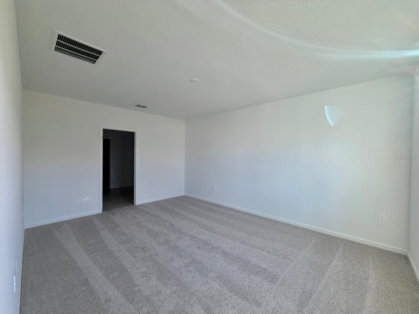 KNIGHTSBRIDGE PH 2 - Residential Lease