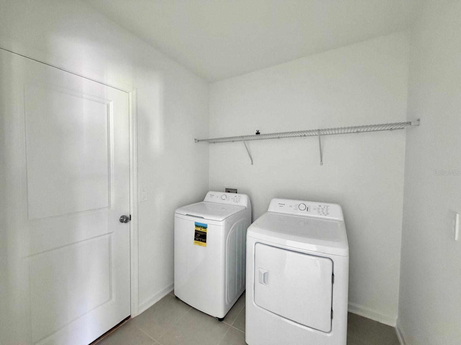 KNIGHTSBRIDGE PH 2 - Residential Lease