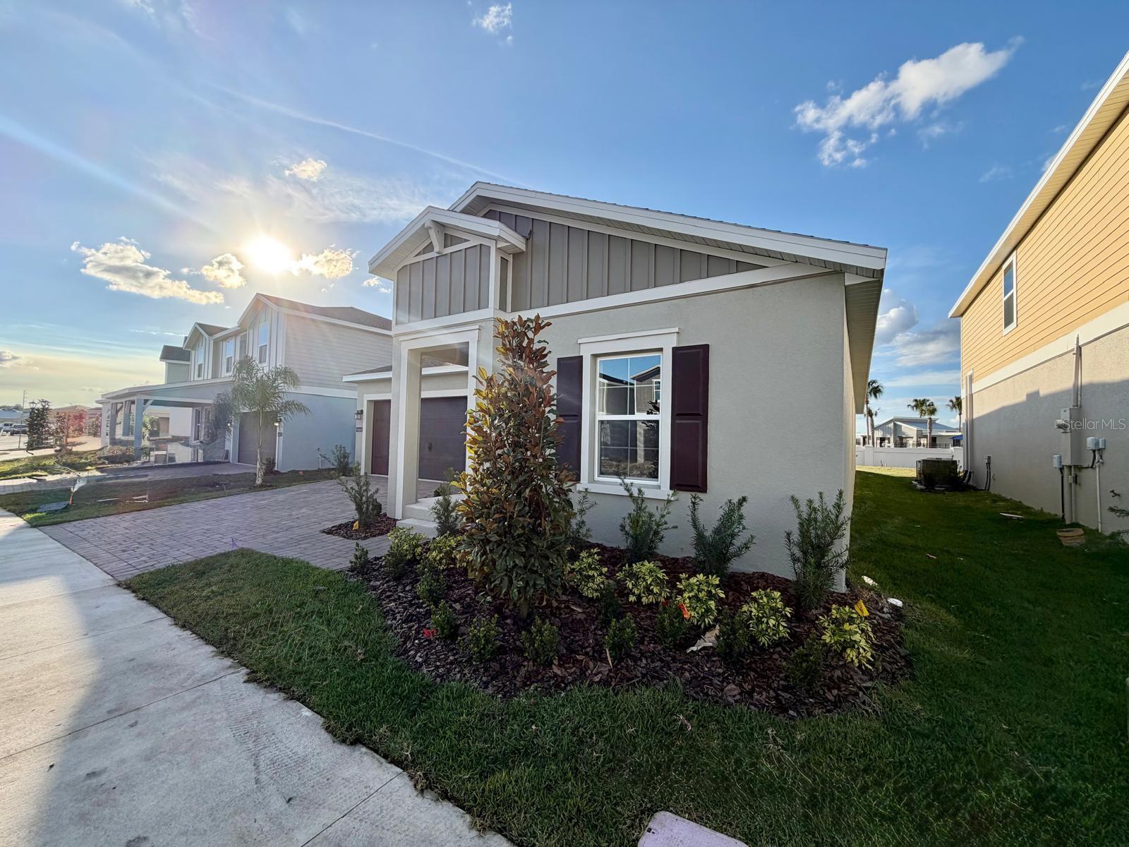 KNIGHTSBRIDGE PH 2 - Residential Lease