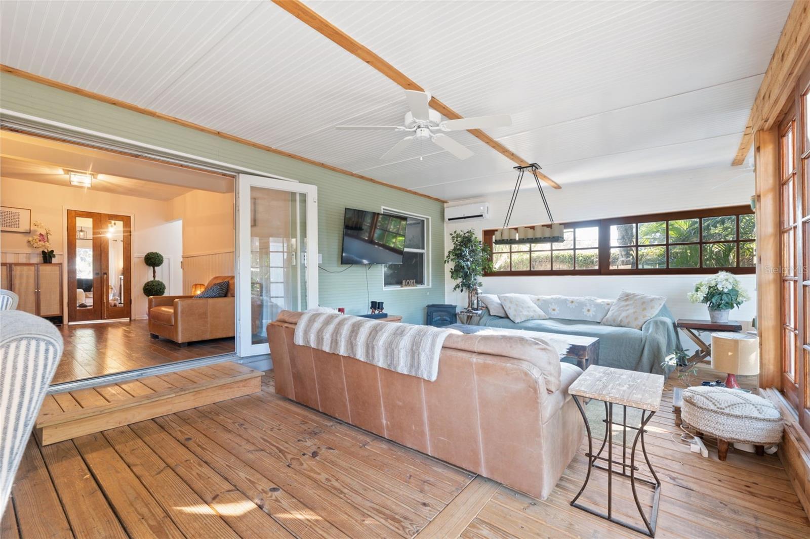 FLORADEL SUB - Residential