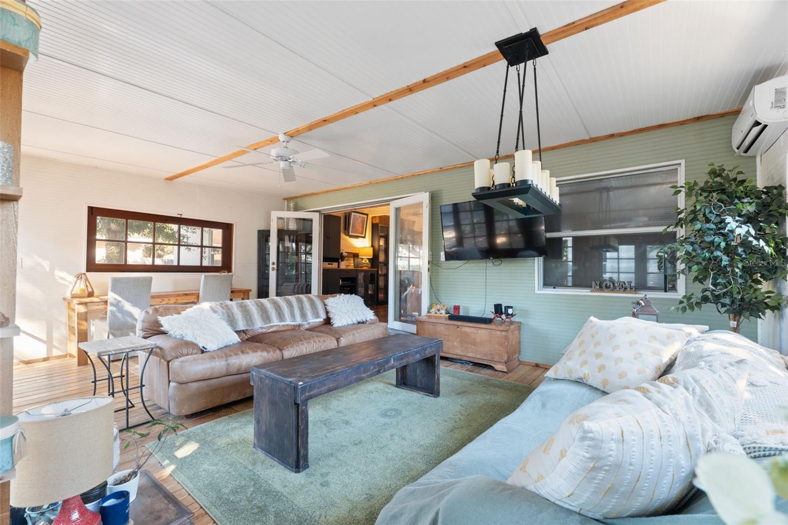 FLORADEL SUB - Residential