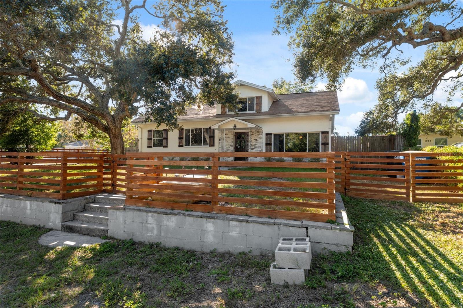 FLORADEL SUB - Residential