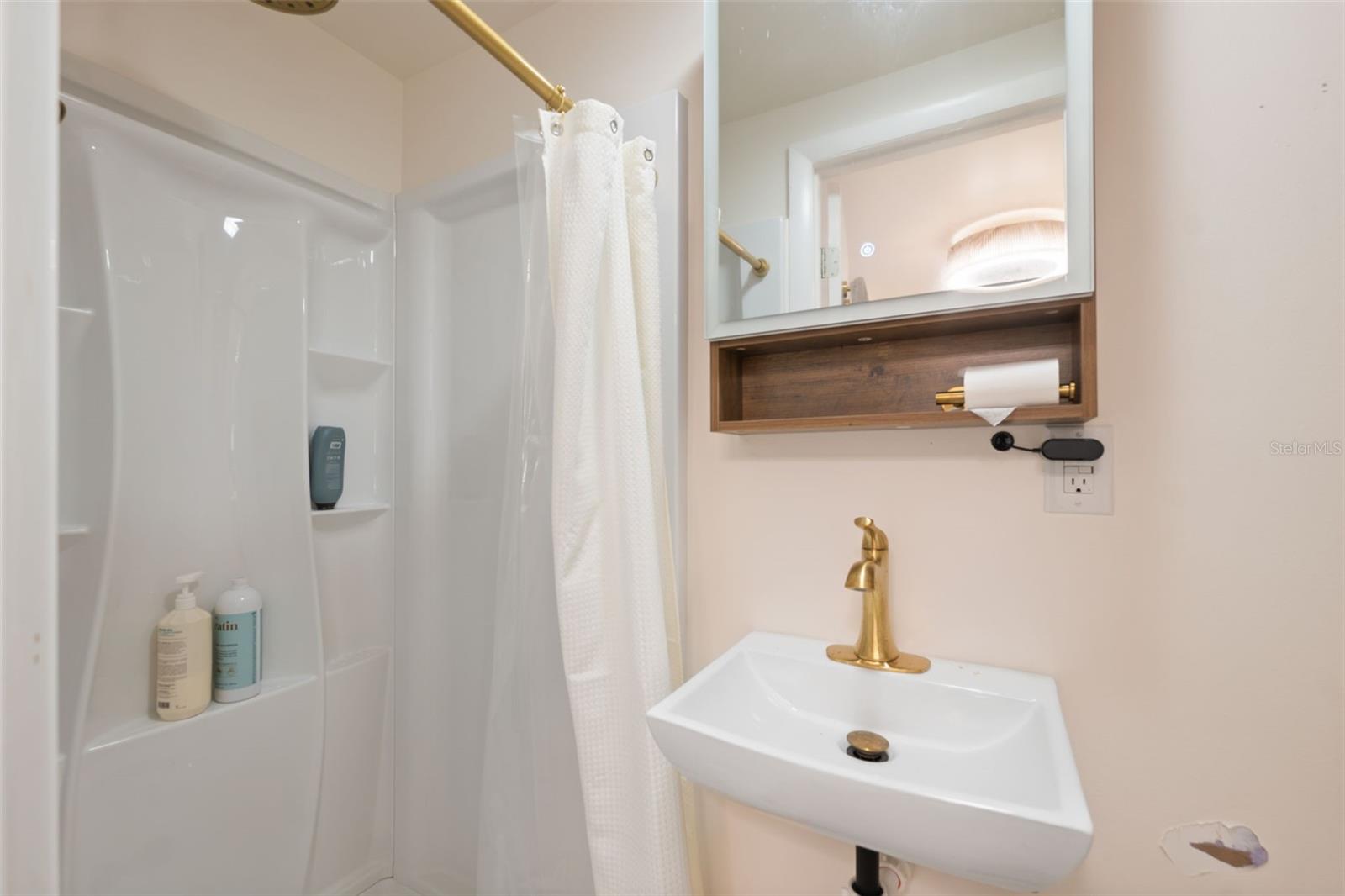 FLORADEL SUB - Residential