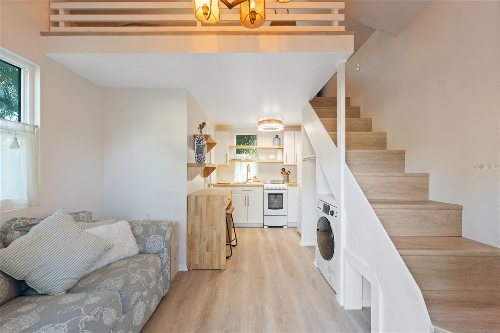 FLORADEL SUB - Residential