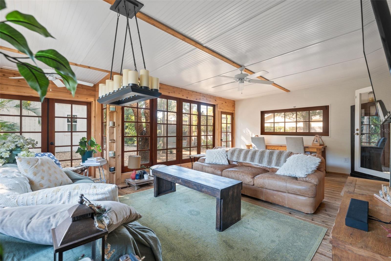 FLORADEL SUB - Residential