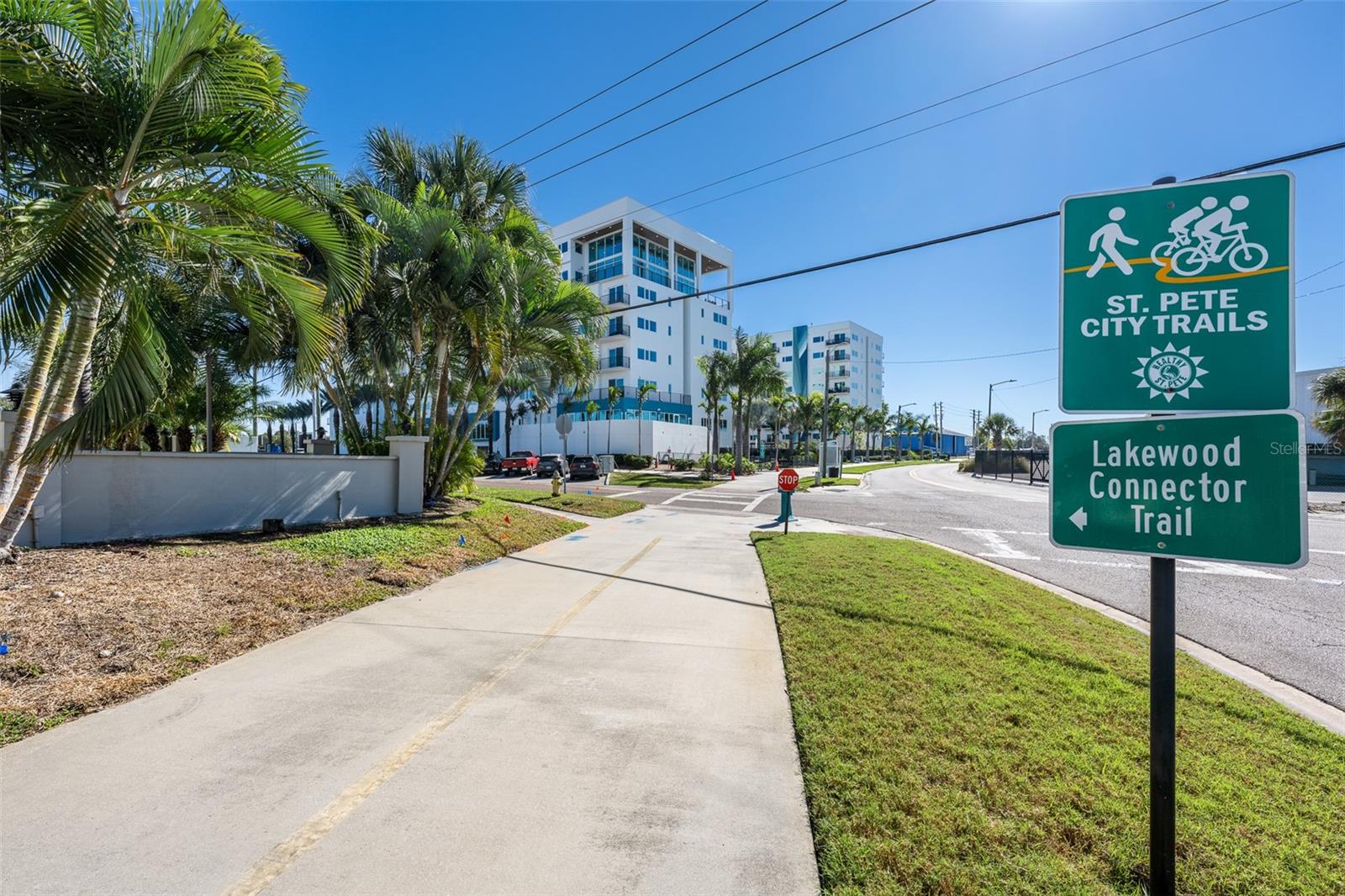 KINGS MOORINGS CONDO THE - Residential