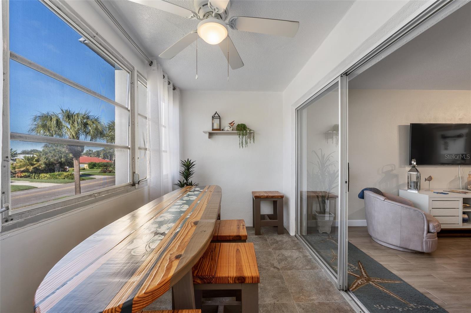 KINGS MOORINGS CONDO THE - Residential