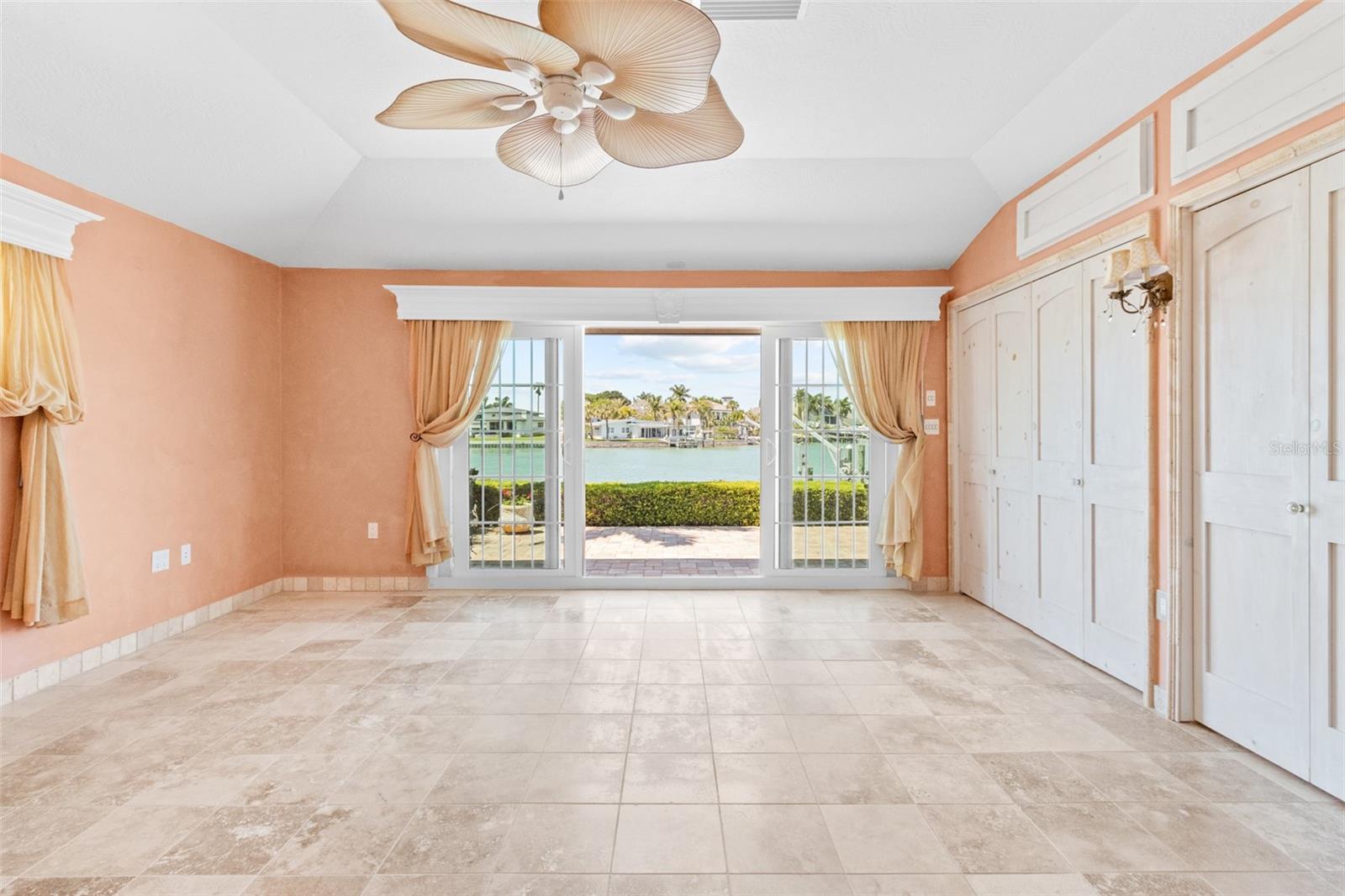 PARADISE ISLAND 4TH ADD - Residential