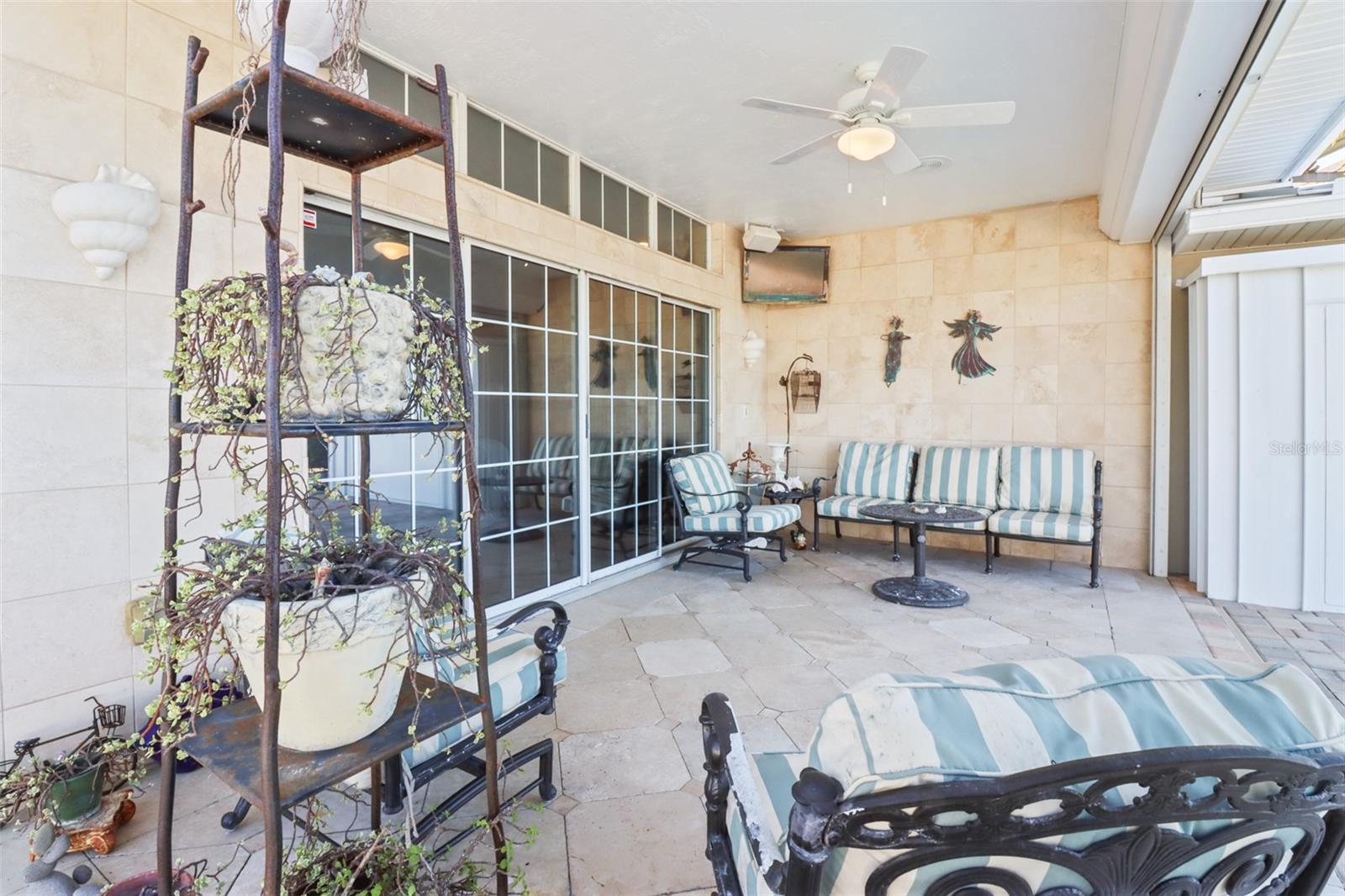 PARADISE ISLAND 4TH ADD - Residential