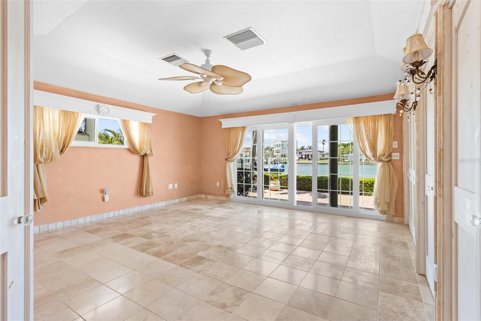PARADISE ISLAND 4TH ADD - Residential