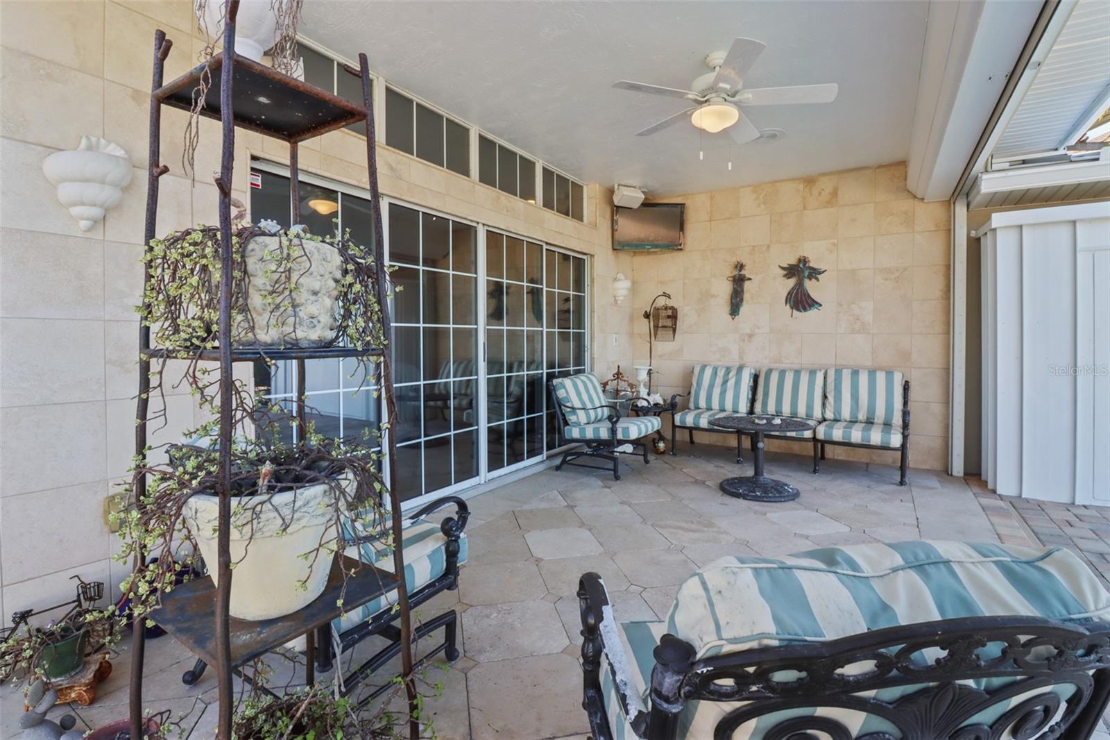 PARADISE ISLAND 4TH ADD - Residential