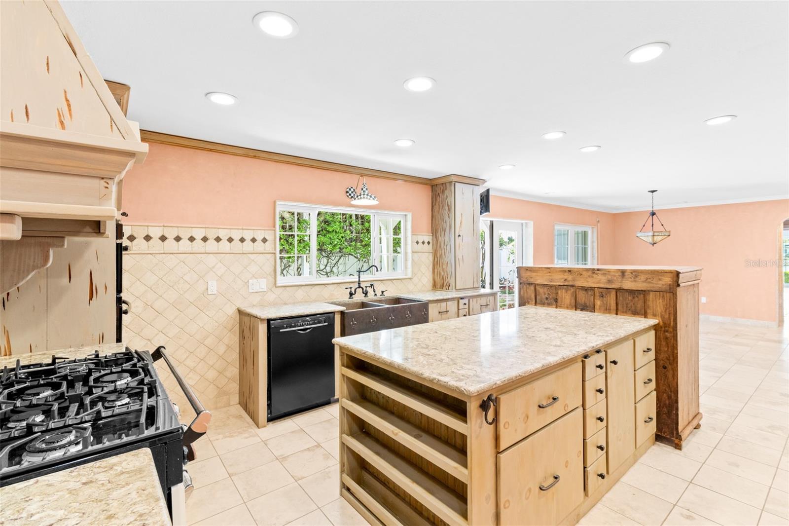 PARADISE ISLAND 4TH ADD - Residential