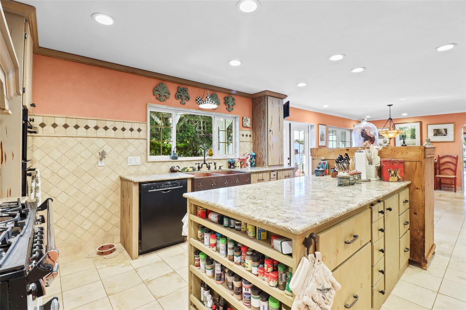 PARADISE ISLAND 4TH ADD - Residential