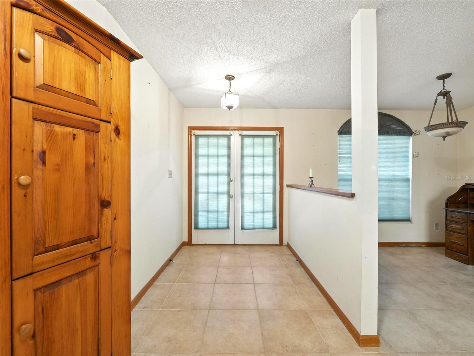 1053 CAVERN DRIVE