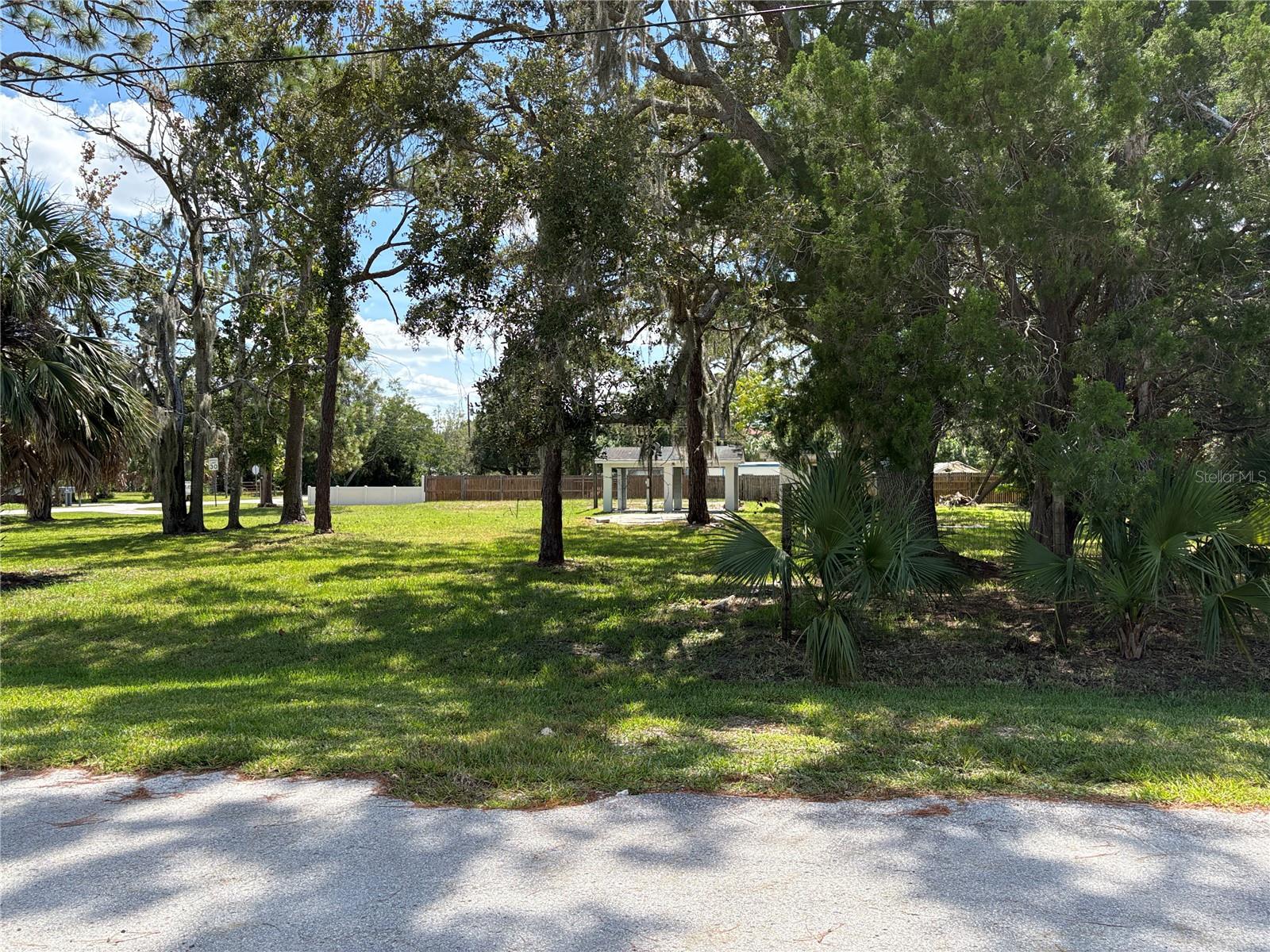 GULF SIDE ACRES - Land