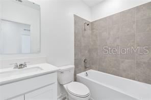 CHATEAU/ASTONIA - Residential