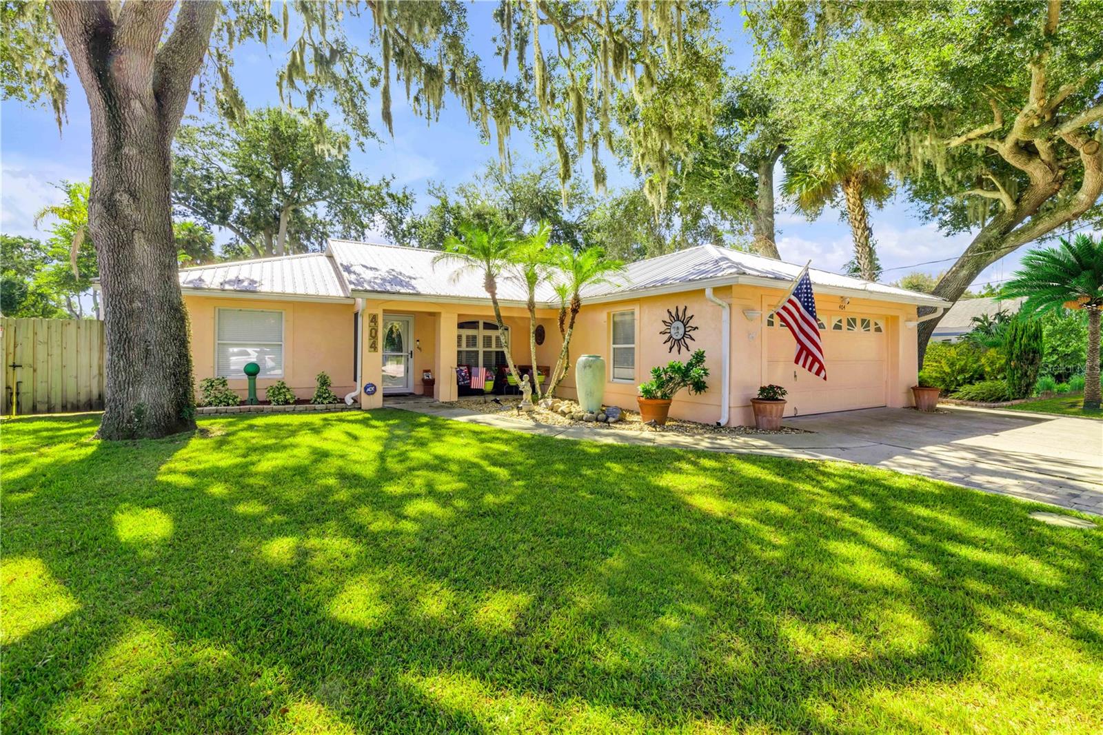 404 TURNBULL BAY ROAD