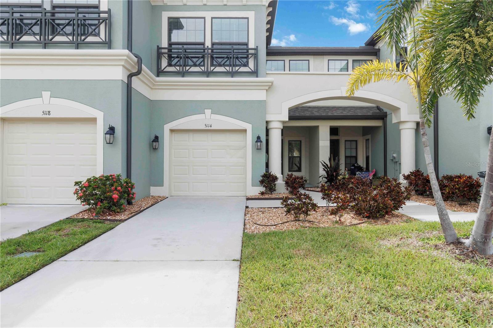CREEKWOOD TWNHMS - Residential Lease