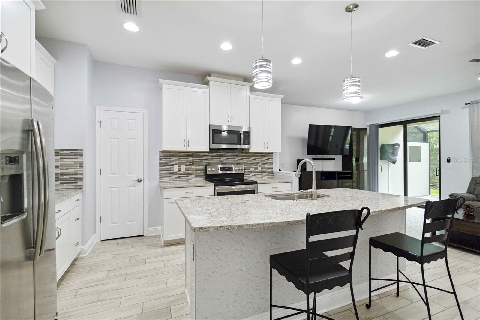 CREEKWOOD TWNHMS - Residential Lease