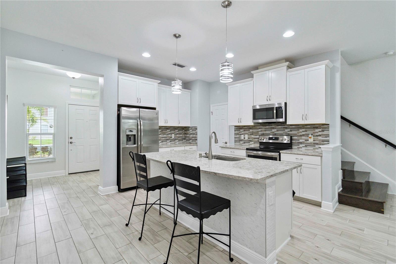 CREEKWOOD TWNHMS - Residential Lease