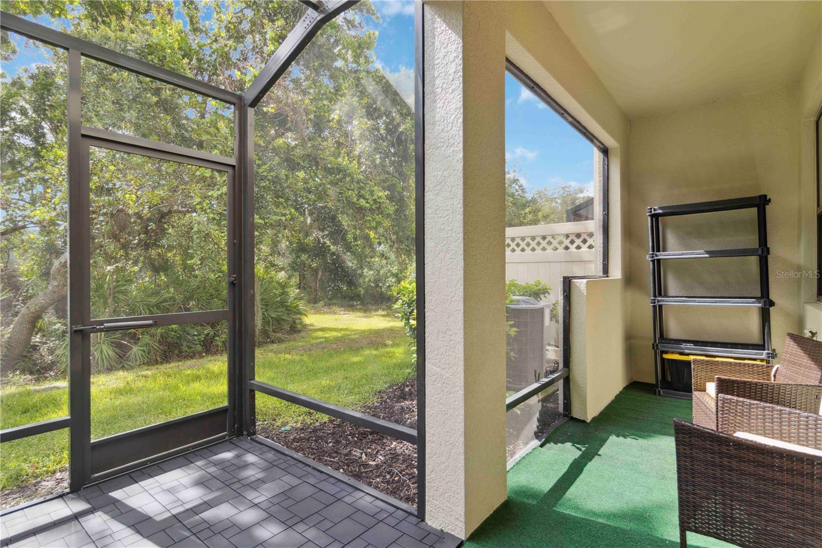CREEKWOOD TWNHMS - Residential Lease