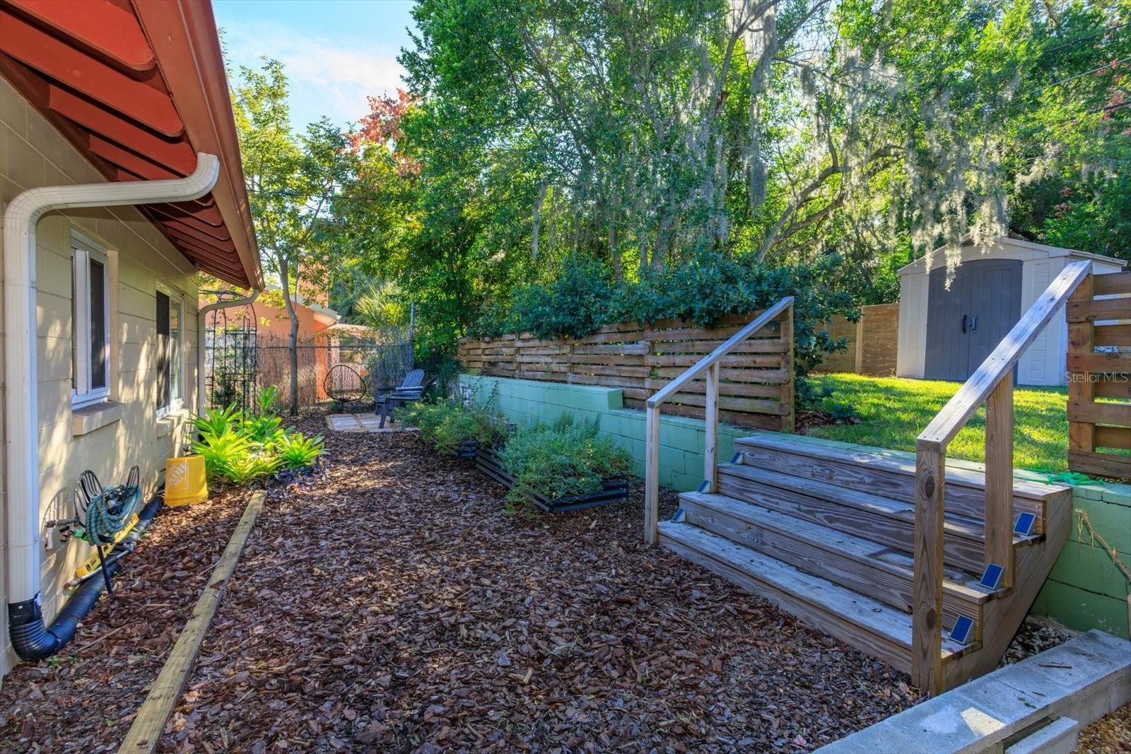 MEDALLION ESTATES - Residential