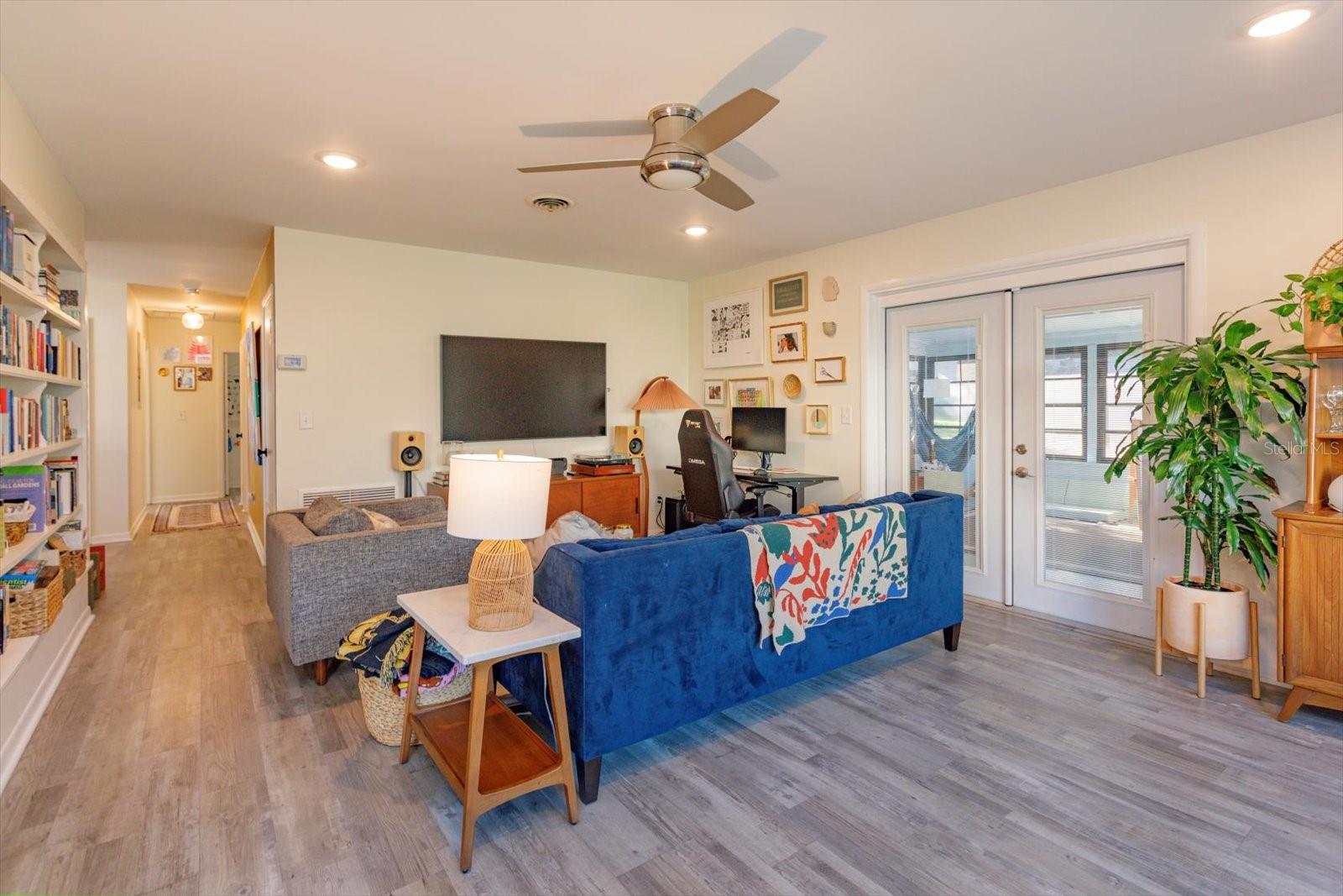 MEDALLION ESTATES - Residential