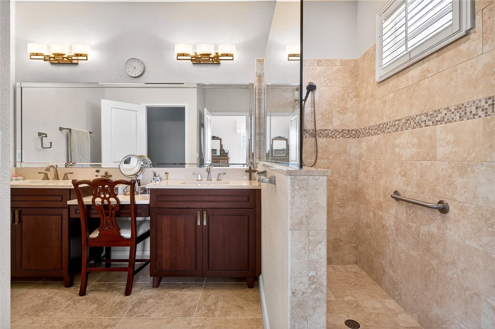 TRADITIONS PH 02 - Residential