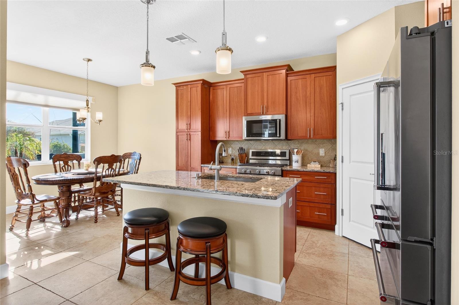 TRADITIONS PH 02 - Residential