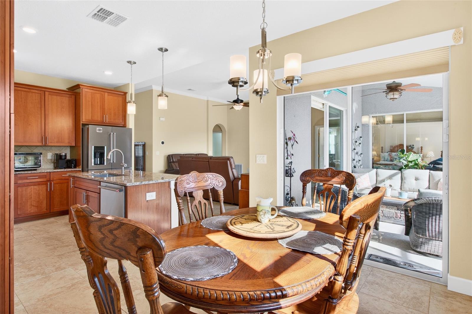 TRADITIONS PH 02 - Residential