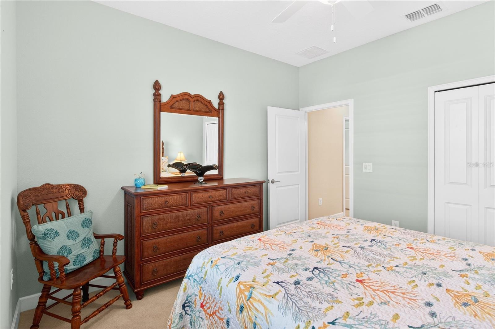 TRADITIONS PH 02 - Residential