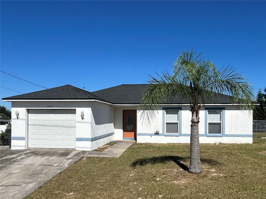 Welcome to your dream home in Eagle Lake! This stunning 3-bedroom residence offers soaring ceilings in the living room, creating a bright and airy space perfect for relaxing or entertaining. Enjoy the expansive yard—ideal for pets, play, or weekend gatherings—and the convenience of a one-car garage for secure parking and storage.
Nestled just down the street from LEGOLAND, you’ll love the unbeatable location with easy access to family fun, shopping, and dining. Whether you're a theme park enthusiast or simply crave a vibrant neighborhood, this home delivers lifestyle and comfort in equal measure.