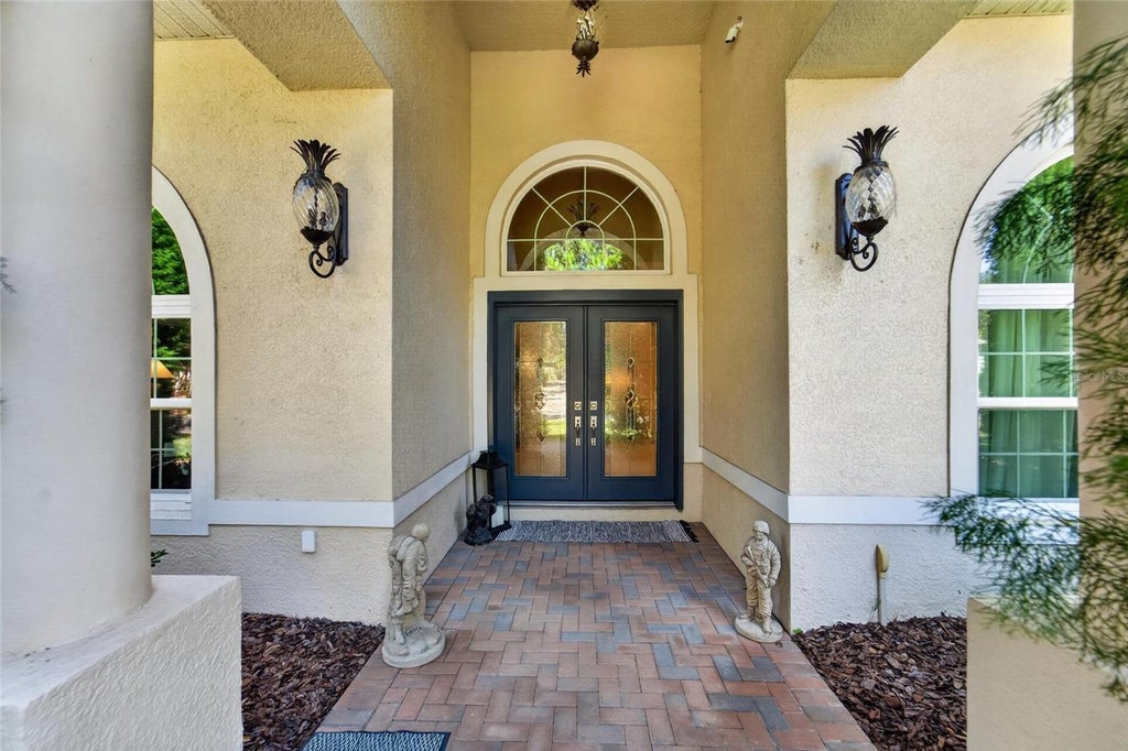Photo of 1009 Emerald Creek Drive, Valrico, FL 33596 (MLS # TB8561137)
