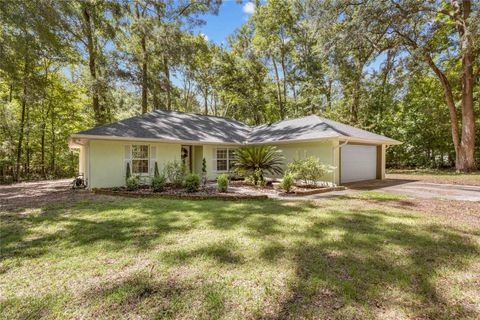 Photo of 476 SW County Road 138, Fort White, FL 32038 (MLS # GC533776)