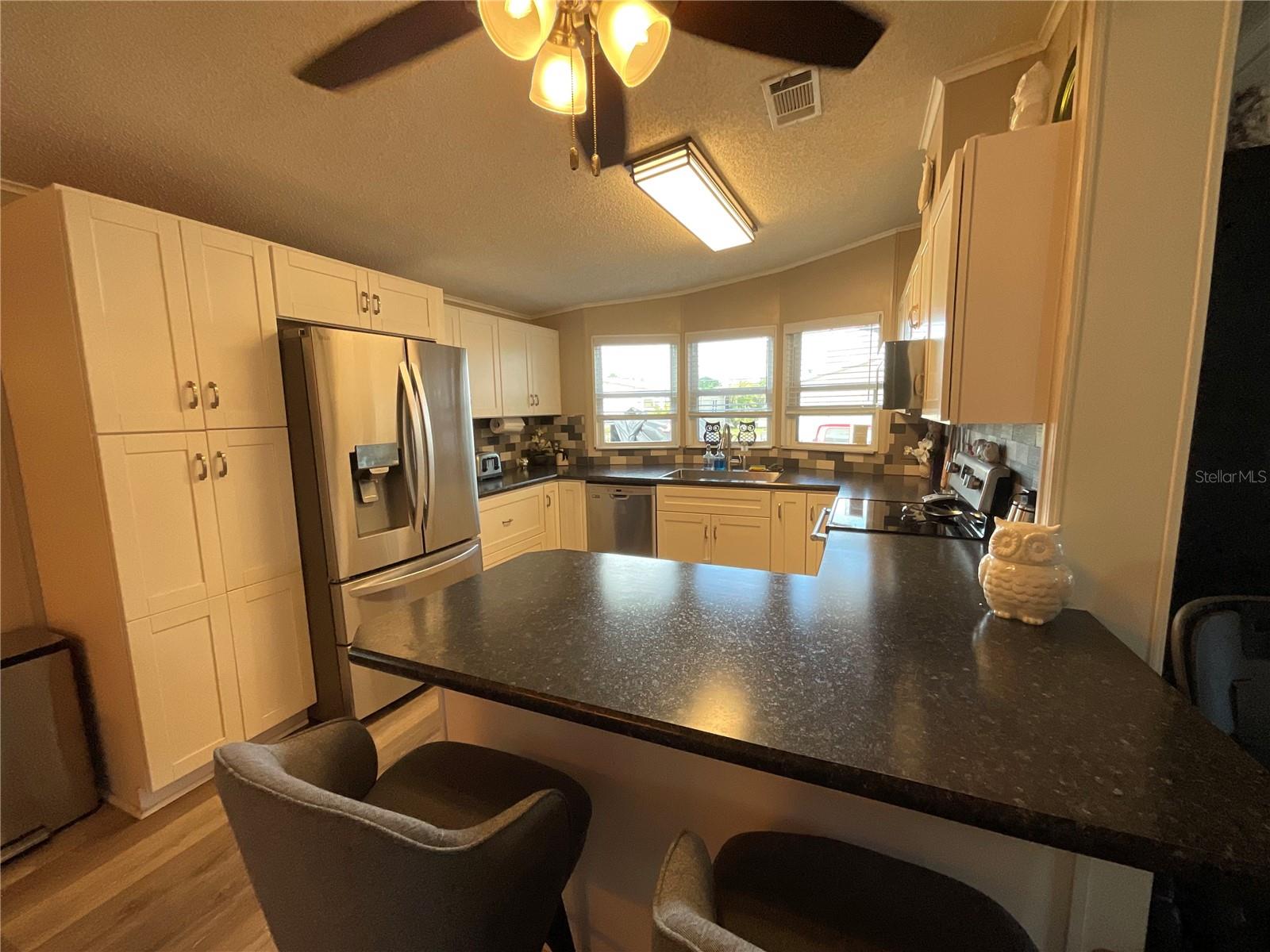 SHADOW BROOK MOBILE HOME - Residential