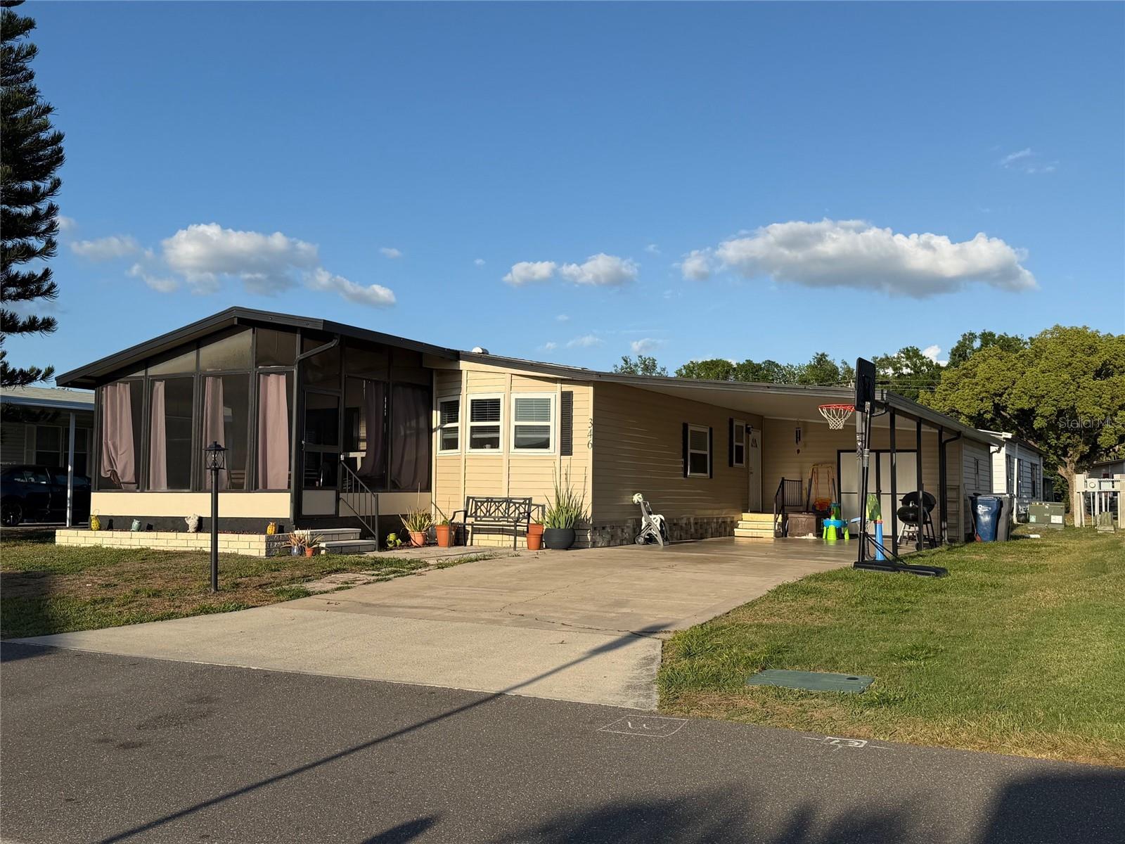 SHADOW BROOK MOBILE HOME - Residential