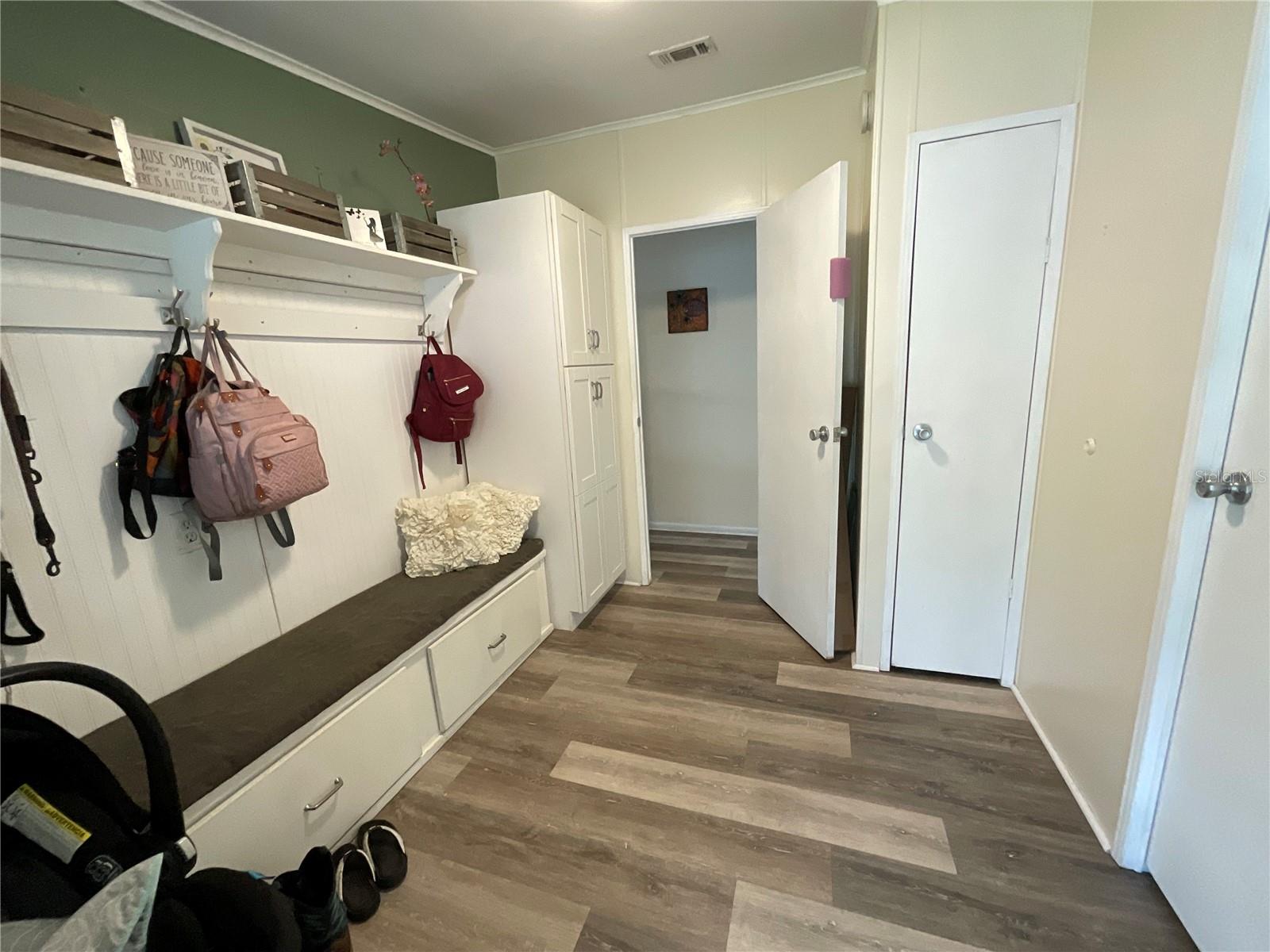 SHADOW BROOK MOBILE HOME - Residential