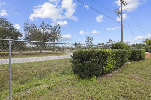 A home in PORT CHARLOTTE