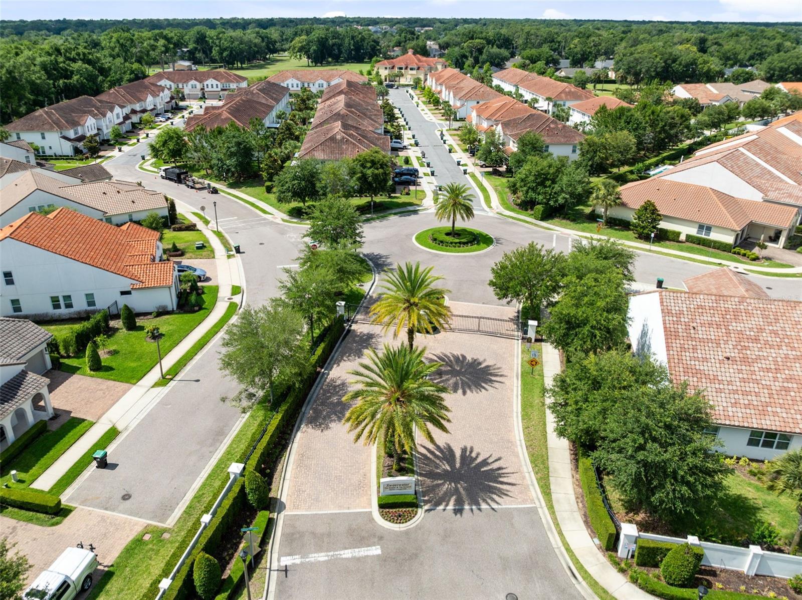 ESTATES/SWEETWATER GOLF & COUN - Residential