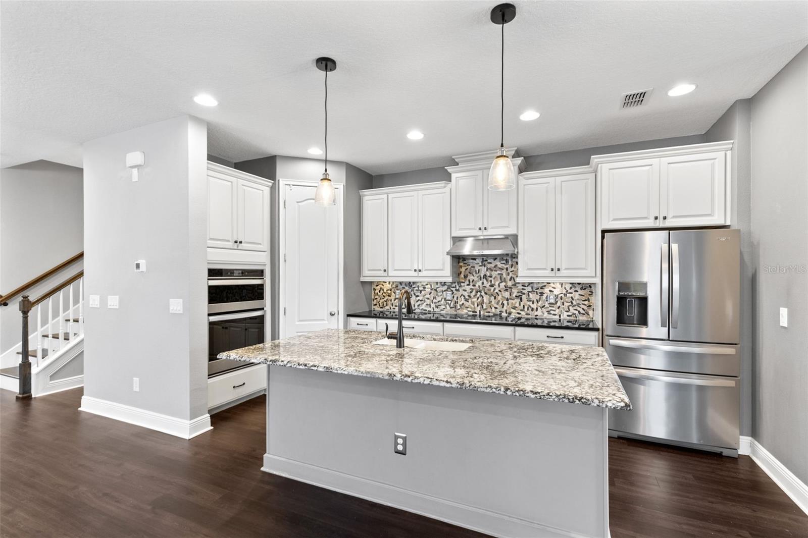 ESTATES/SWEETWATER GOLF & COUN - Residential