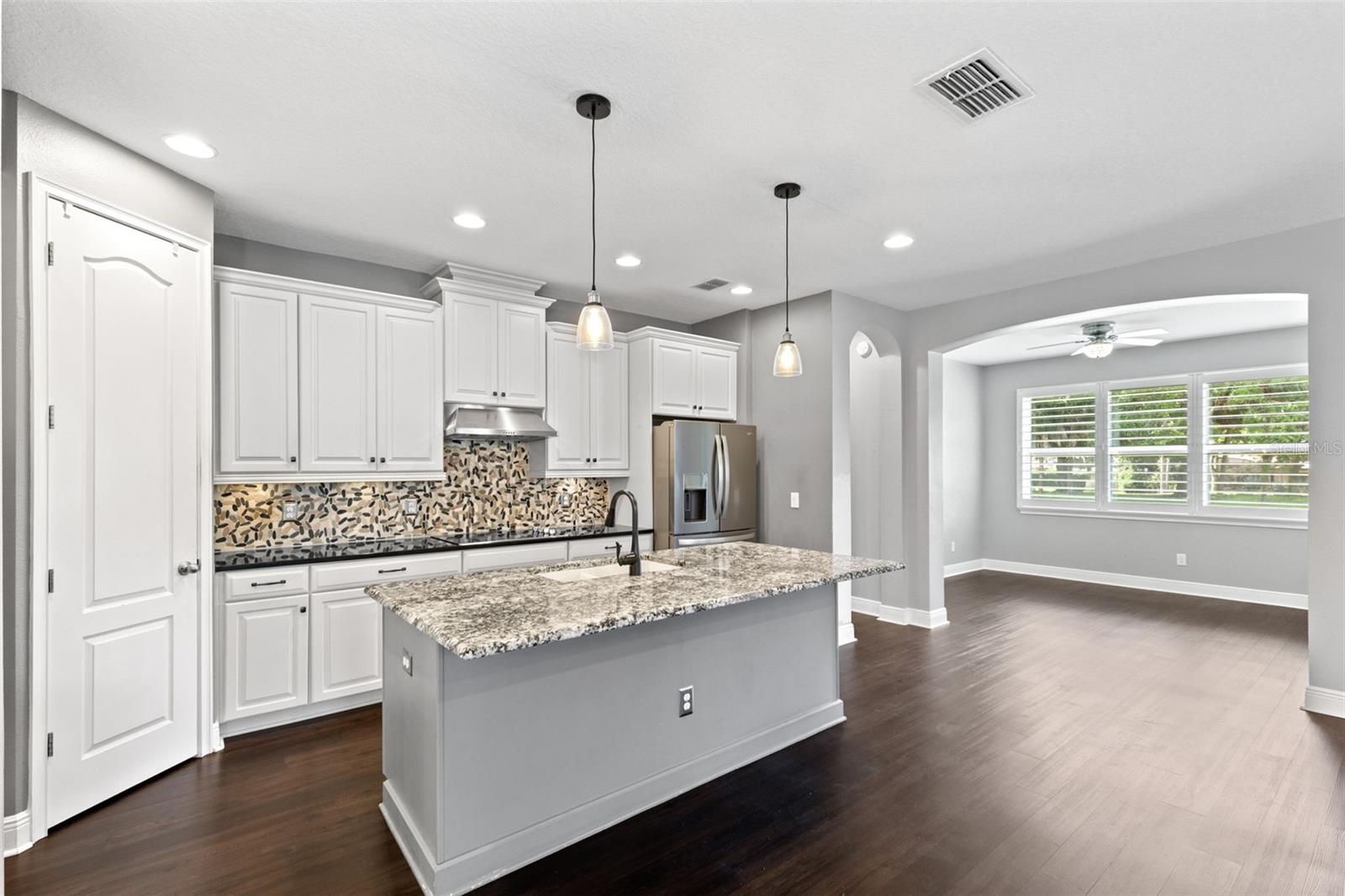 ESTATES/SWEETWATER GOLF & COUN - Residential