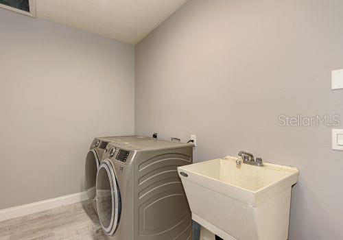 ENGLEWOOD GARDENS - Residential Lease