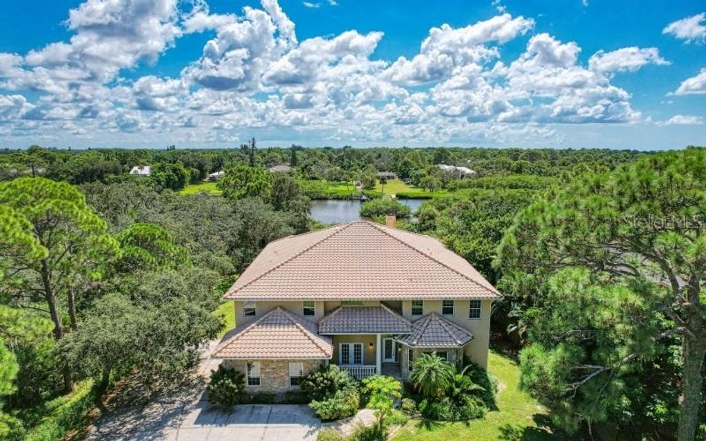 Photo of 1648 Bayshore Drive, Englewood, FL 34223 (MLS # D6144261)