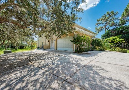 ENGLEWOOD GARDENS - Residential Lease