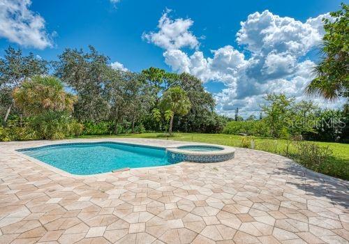 ENGLEWOOD GARDENS - Residential Lease