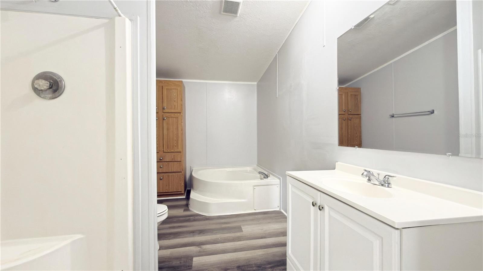 ANGUS VALLEY - Residential