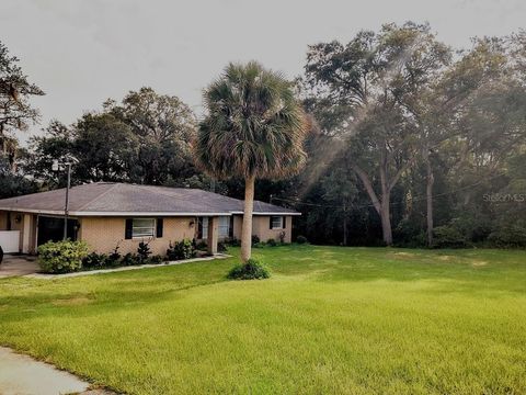 A home in DUNNELLON