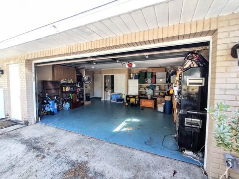 A home in DUNNELLON