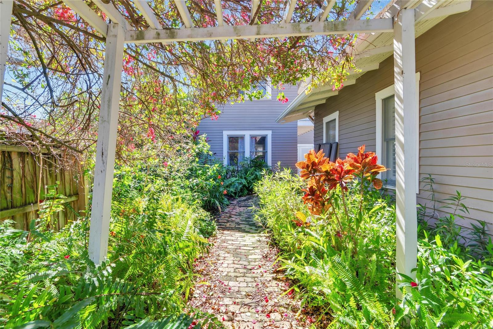 HARBOR VIEW - Residential