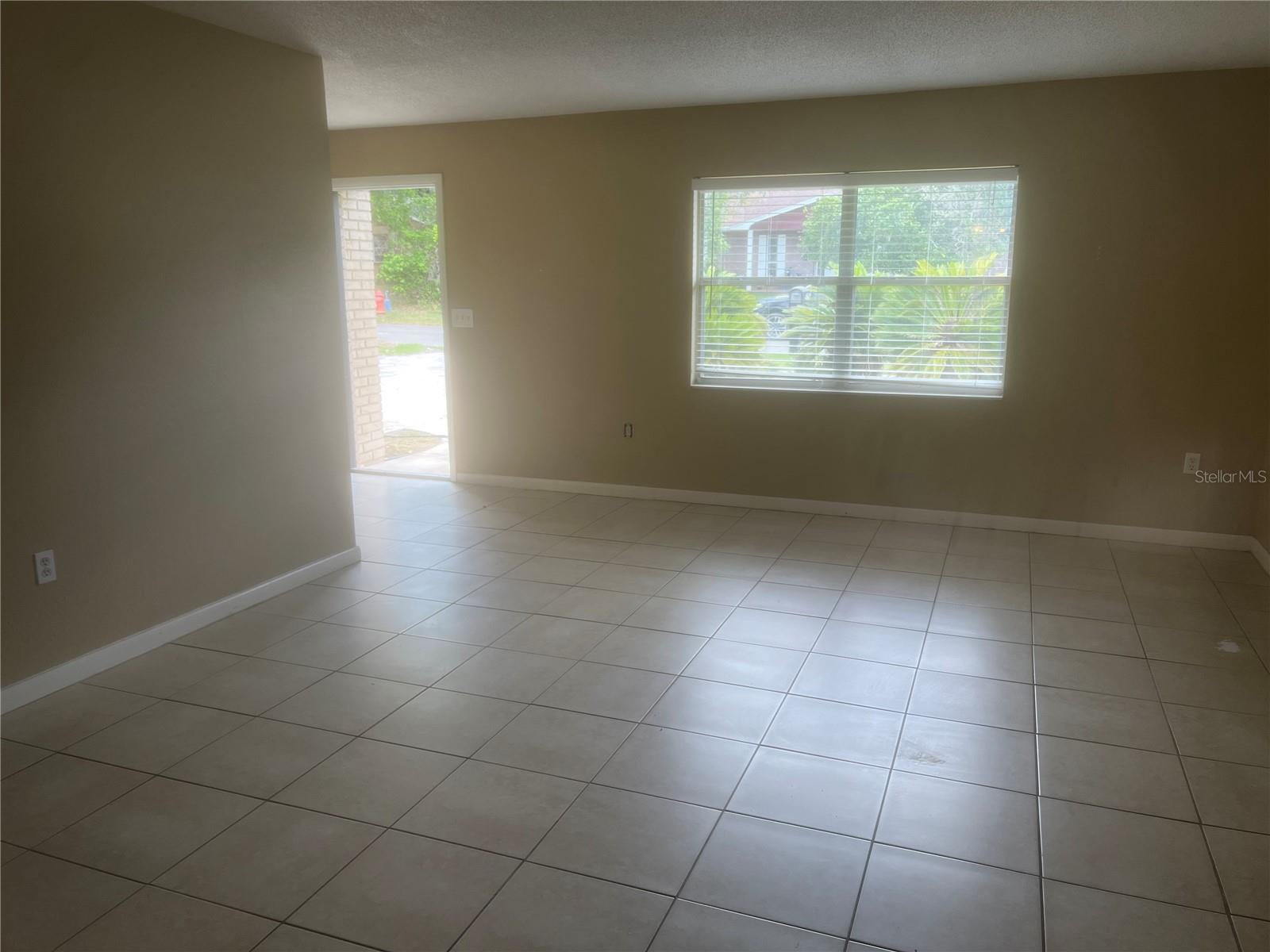 CHRISTINA SHORES - Residential